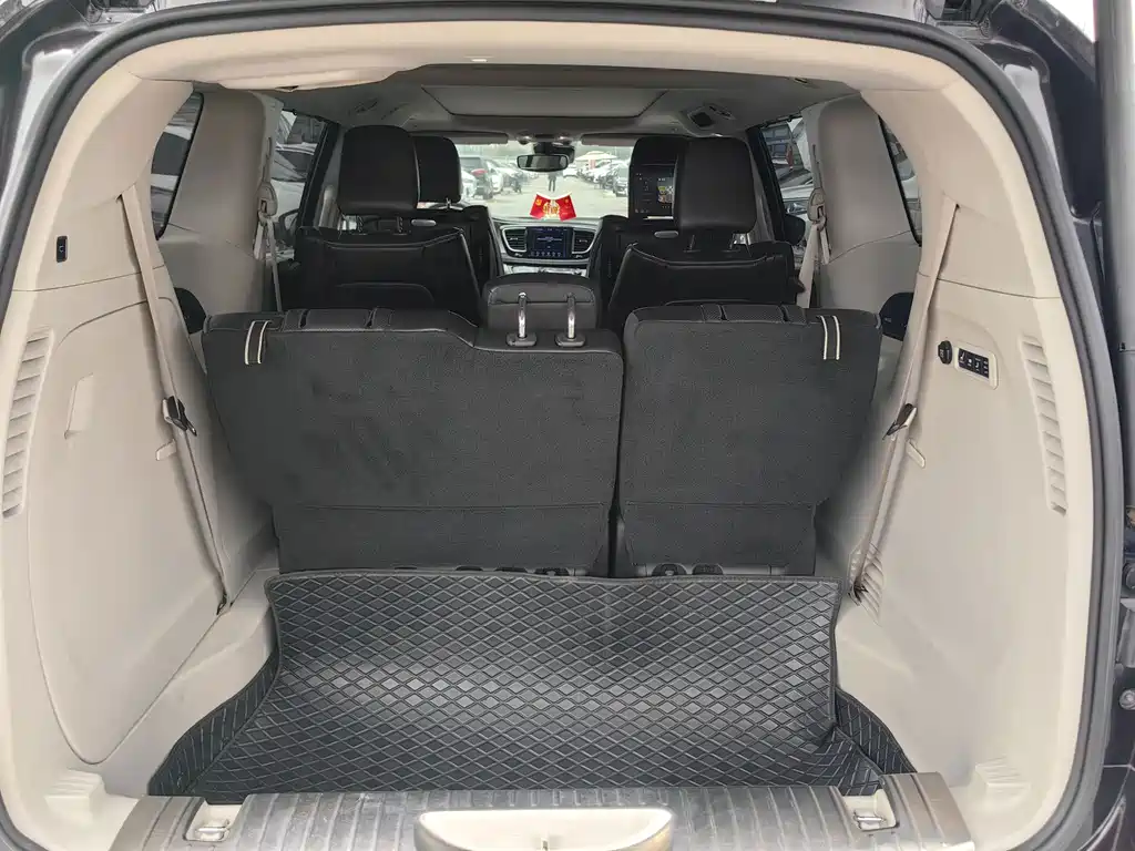 Chrysler Grand Voyager 2018 — фото 14