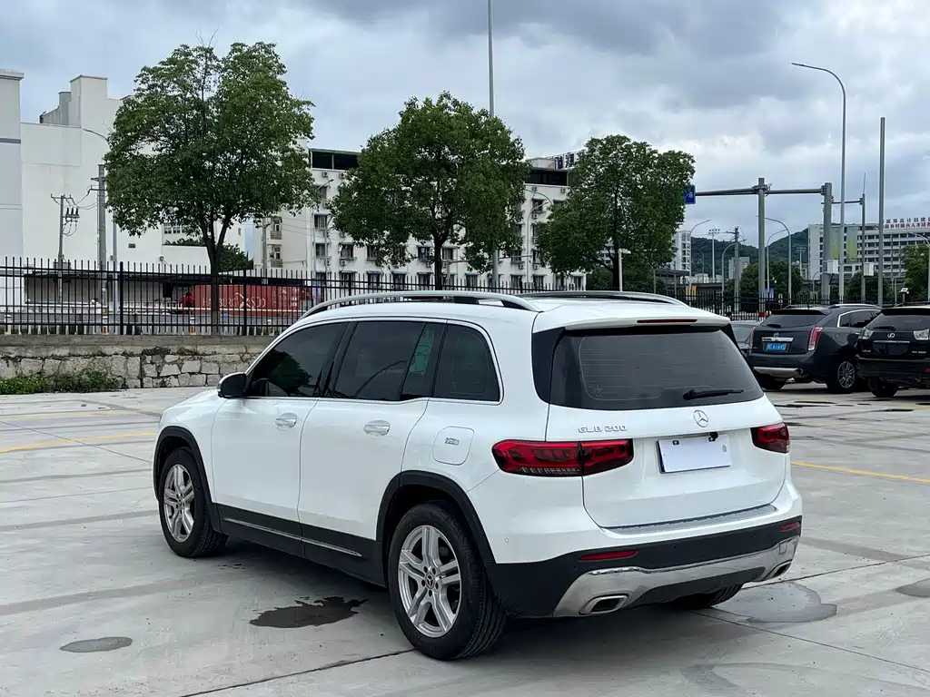 Mercedes-Benz GLB 2020 — фото 20