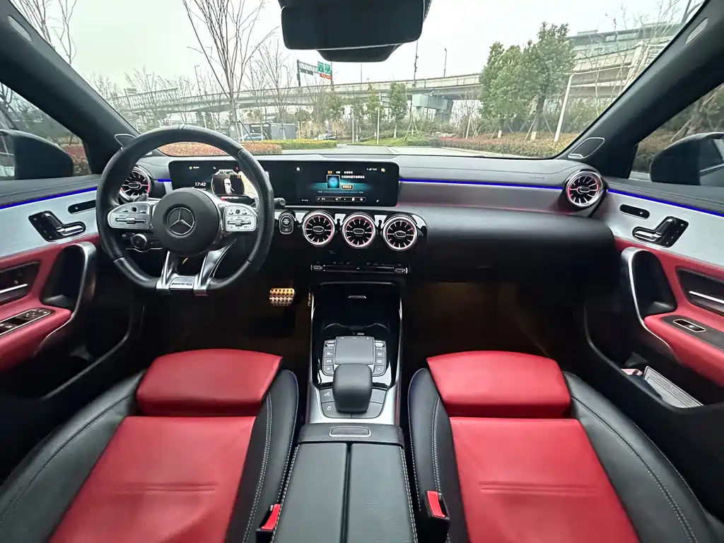 Mercedes-Benz A-Class AMG 2021 — фото 8