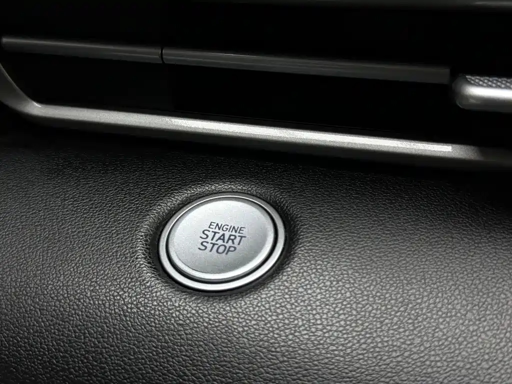 Hyundai Elantra 2022 — фото 9
