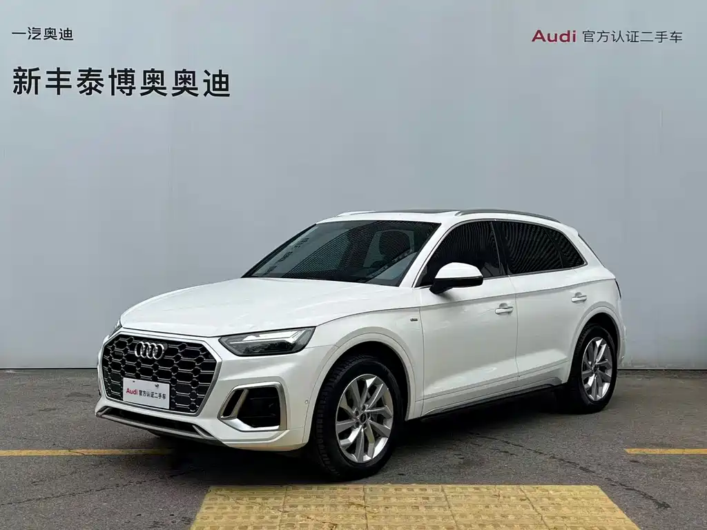 Audi Q5L 2023 — фото 1