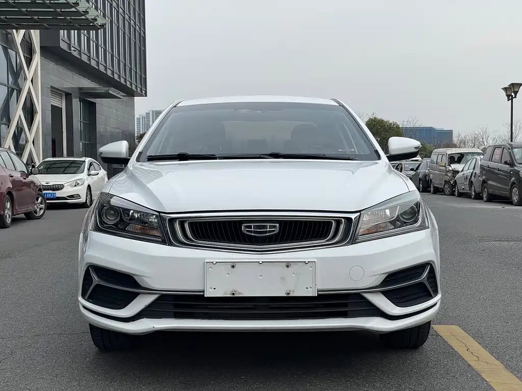Geely Emgrand 2020 — фото 2