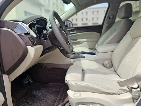 Cadillac SRX 2014