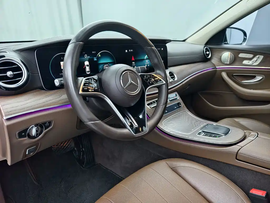 Mercedes-Benz E-Class 2021 — фото 10