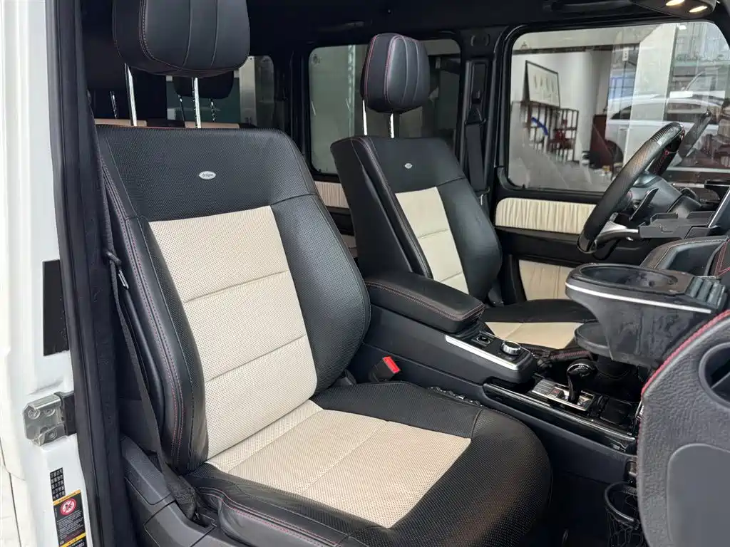 Mercedes-Benz G-Class 2015 — фото 21