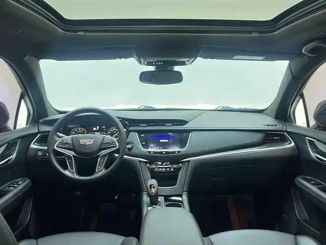 Cadillac XT5 2020 — фото 10