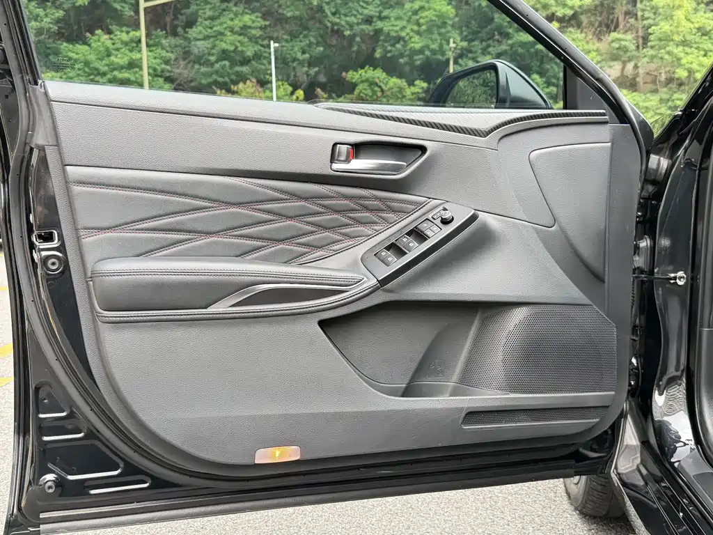Toyota Avalon 2022 — фото 12