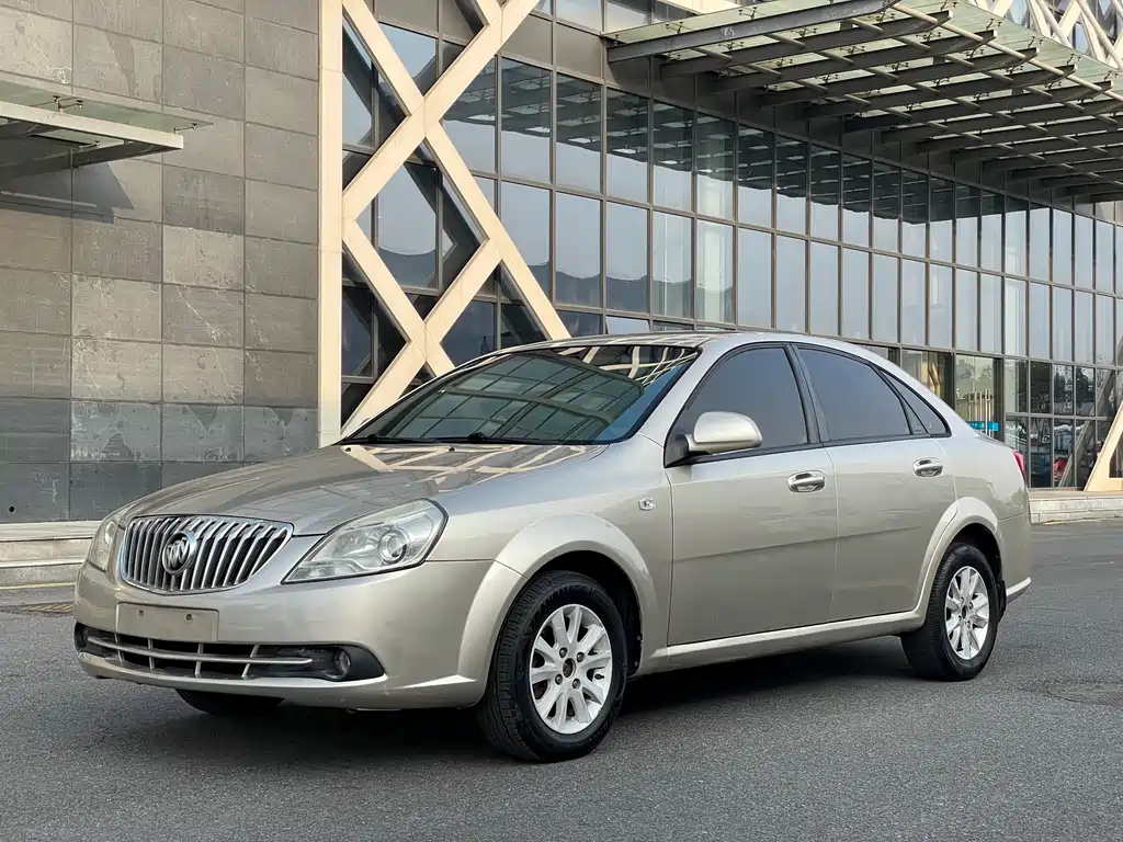 Buick Excelle 2014 — фото 1