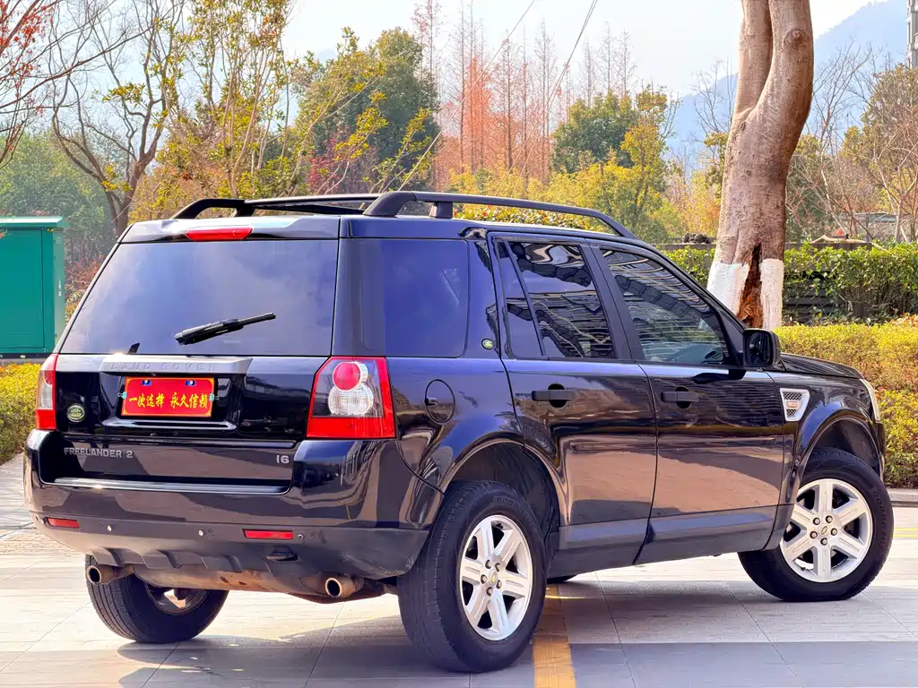 Land Rover Freelander 2 2010 — фото 16