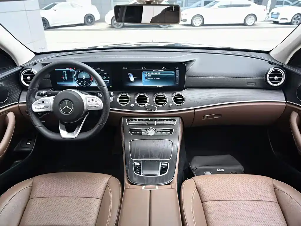 Mercedes-Benz E-Class 2020 — фото 18