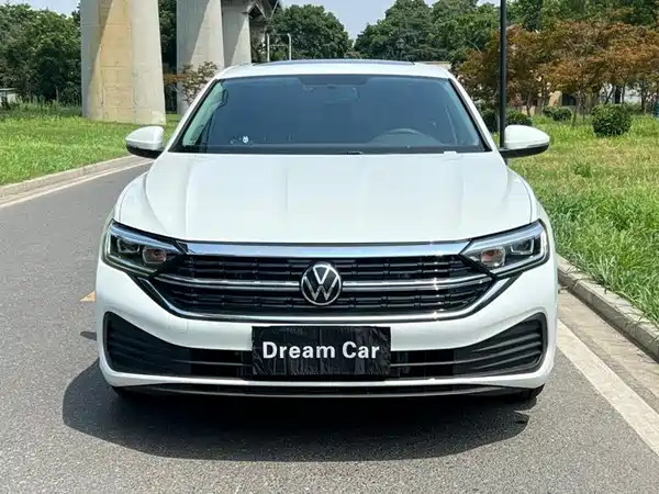 Volkswagen Sagitar 2026