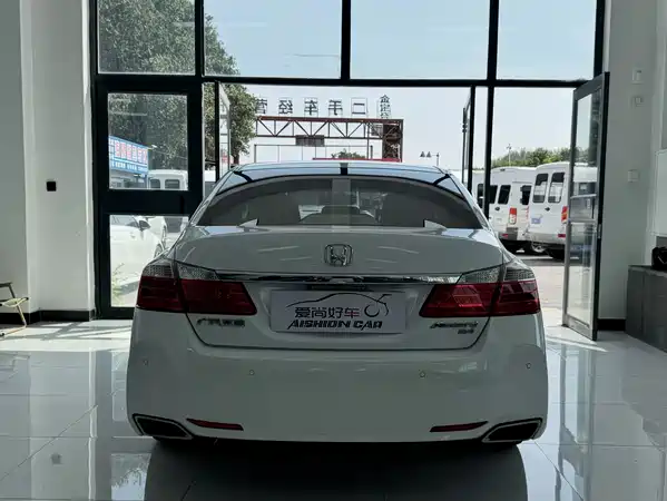 Honda Accord 2015