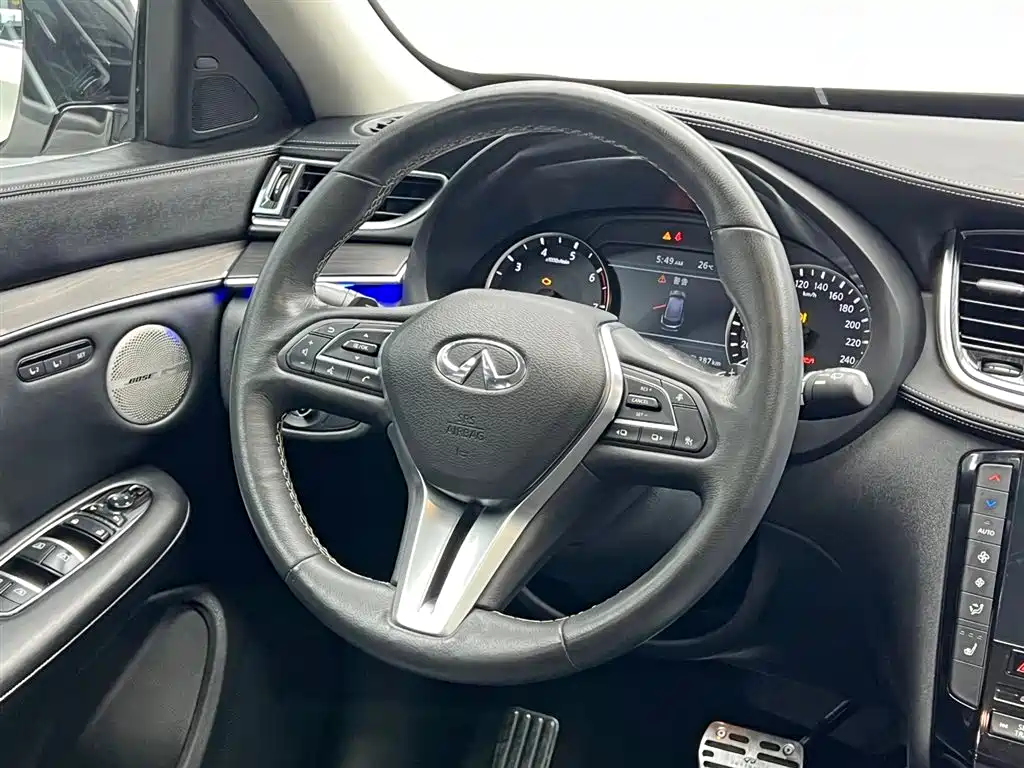 Infiniti QX50 2018 — фото 21
