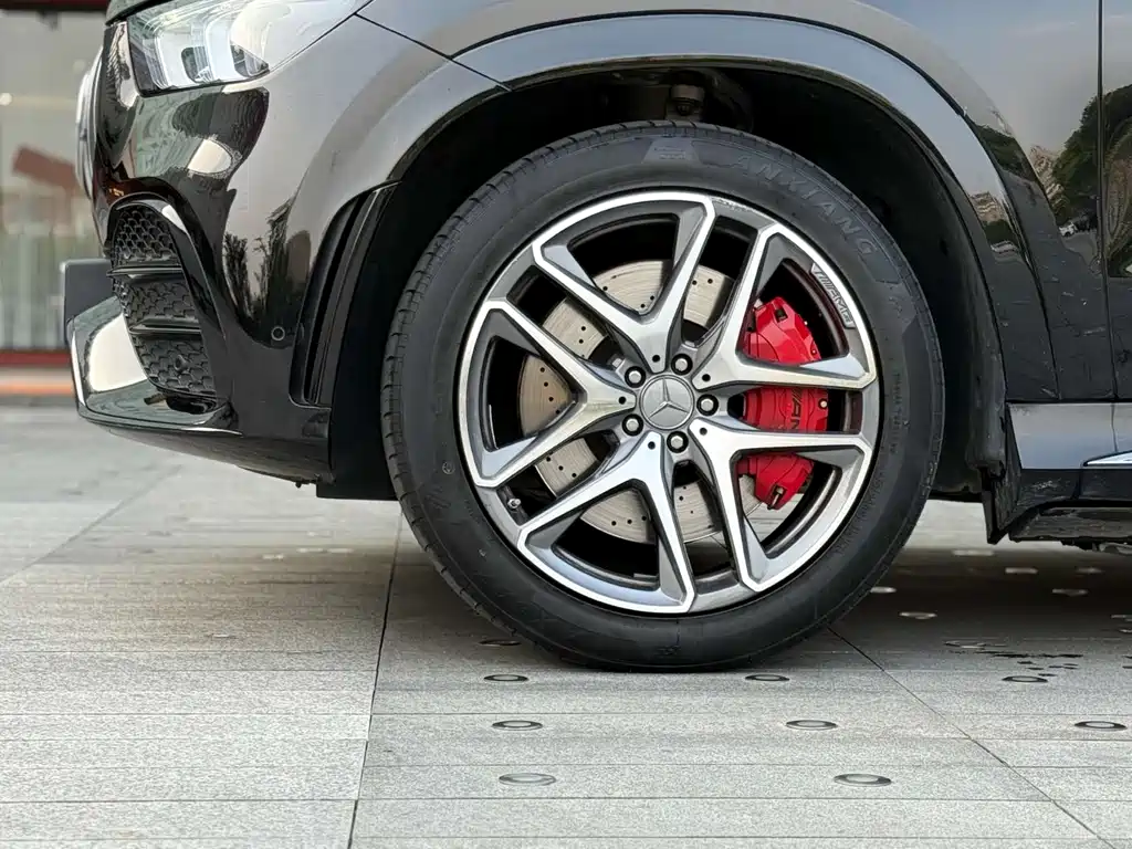 Mercedes-Benz GLE AMG 2023 — фото 14