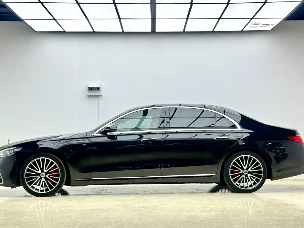 Mercedes-Benz S-Class 2023 — фото 3