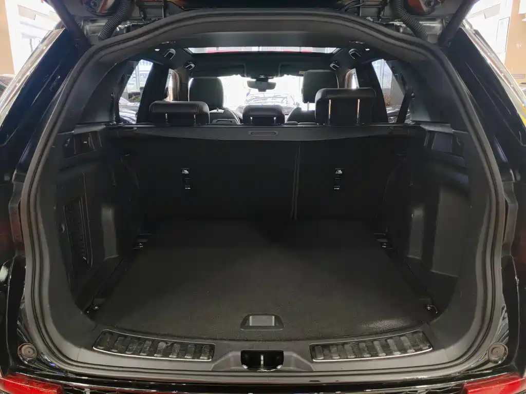 Land Rover Discovery Sport Hybrid 2021 — фото 14