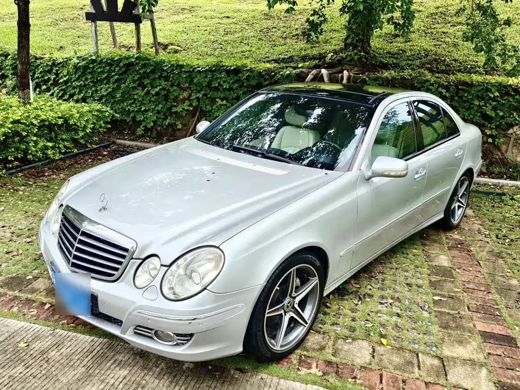 Mercedes-Benz E-Class 2008 — фото 10