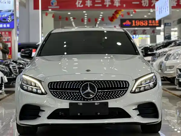 Mercedes-Benz C-Class 2020