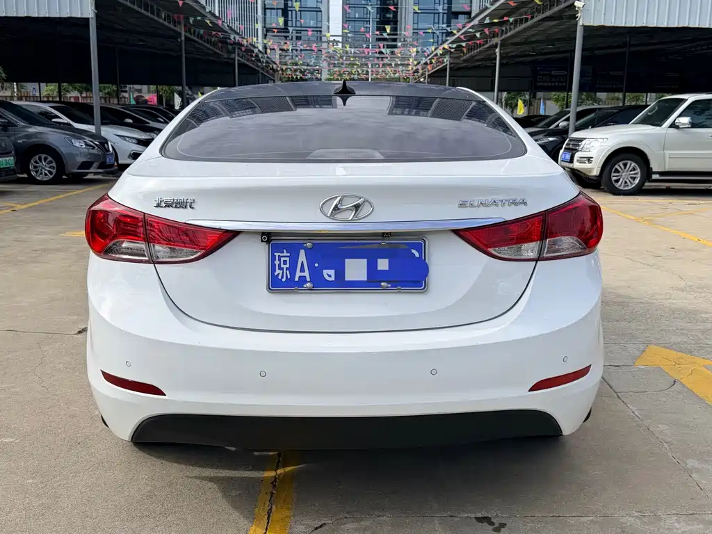 Hyundai Elantra Langdong 2016 — фото 4