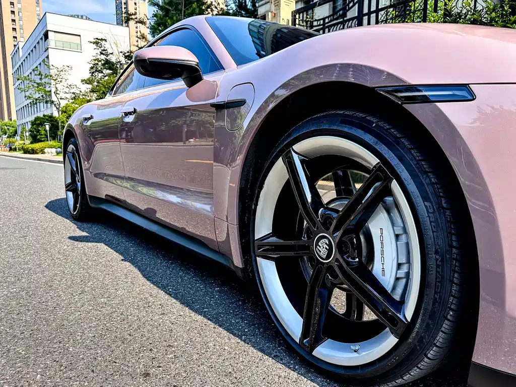 Porsche Taycan 2022 — фото 6