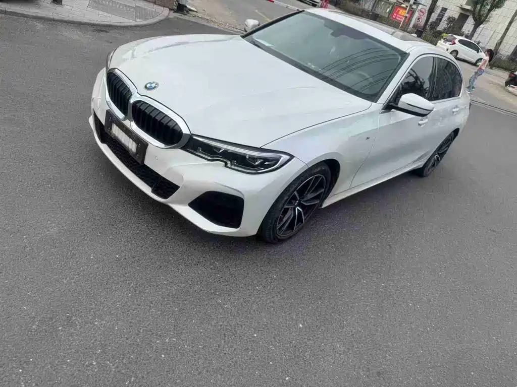 BMW 3 Series 2021