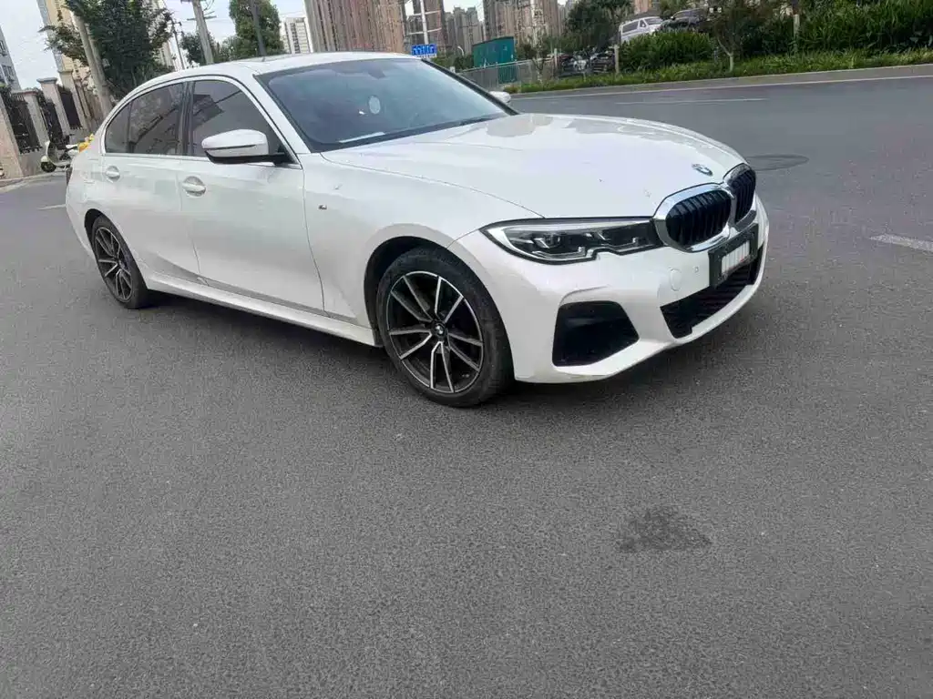 BMW 3 Series 2021