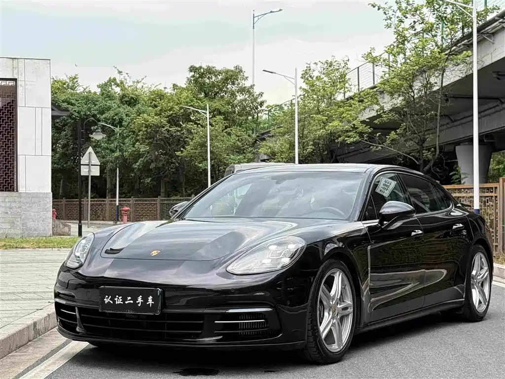 Porsche Panamera 2019 — фото 13