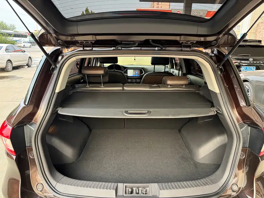GAC Trumpchi GS4 2018 — фото 17