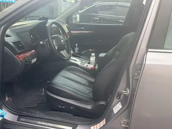 Subaru Outback 2010