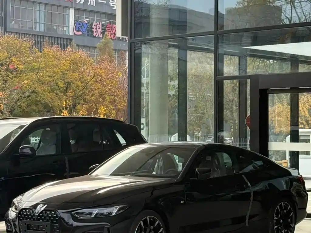 BMW 4 Series — фото 1