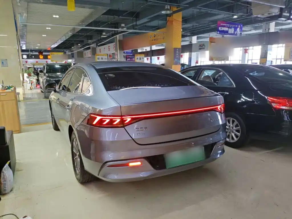 BYD Qin PLUS 2022 — фото 5