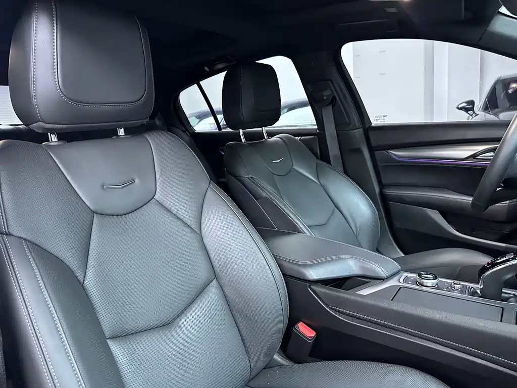 Cadillac CT5 2024 — фото 18