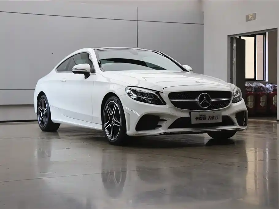 Mercedes-Benz C-Class 2019 — фото 23