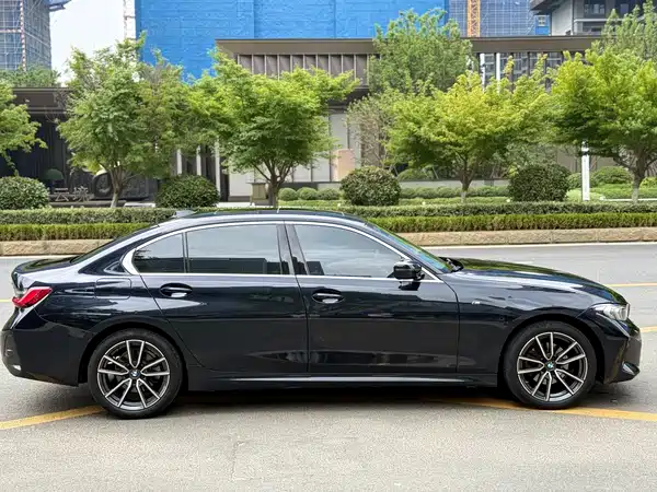 BMW 3 Series 2024