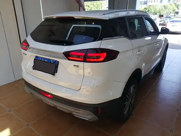 Geely Boyue 2021