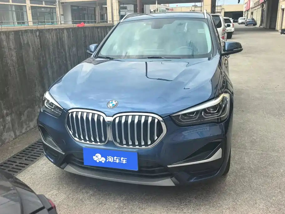 BMW X1 2022 — фото 2