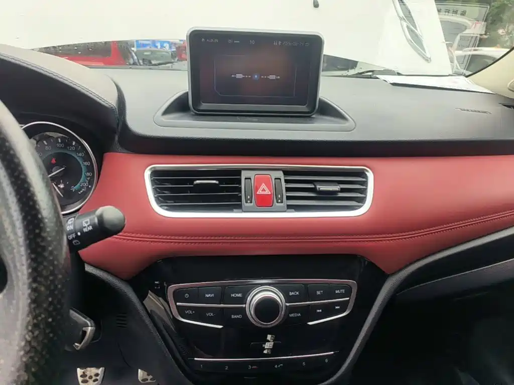 Haval H1 2015 — фото 13