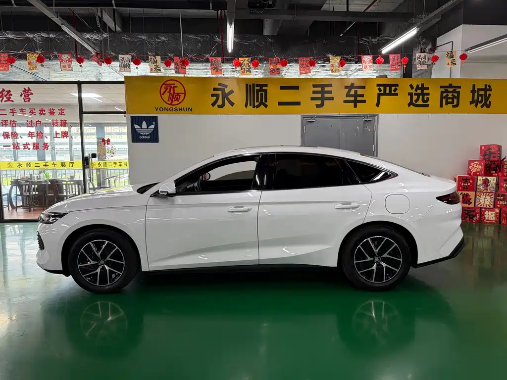 BYD Qin L 2025 — фото 10