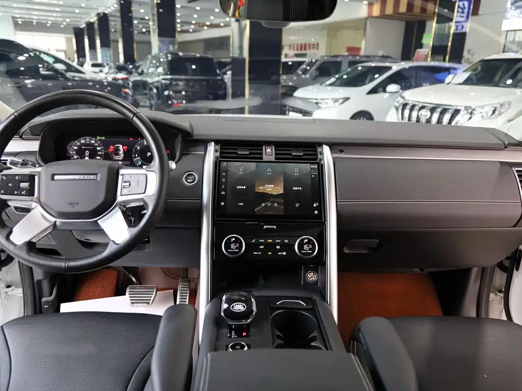 Land Rover Discovery 2022 — фото 12