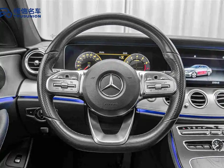Mercedes-Benz E-Class 2019 — фото 17