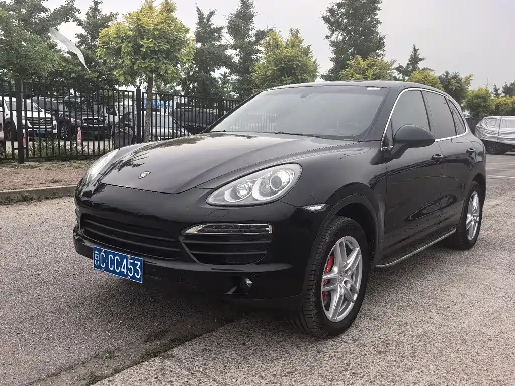 Porsche Cayenne 2011 — фото 1