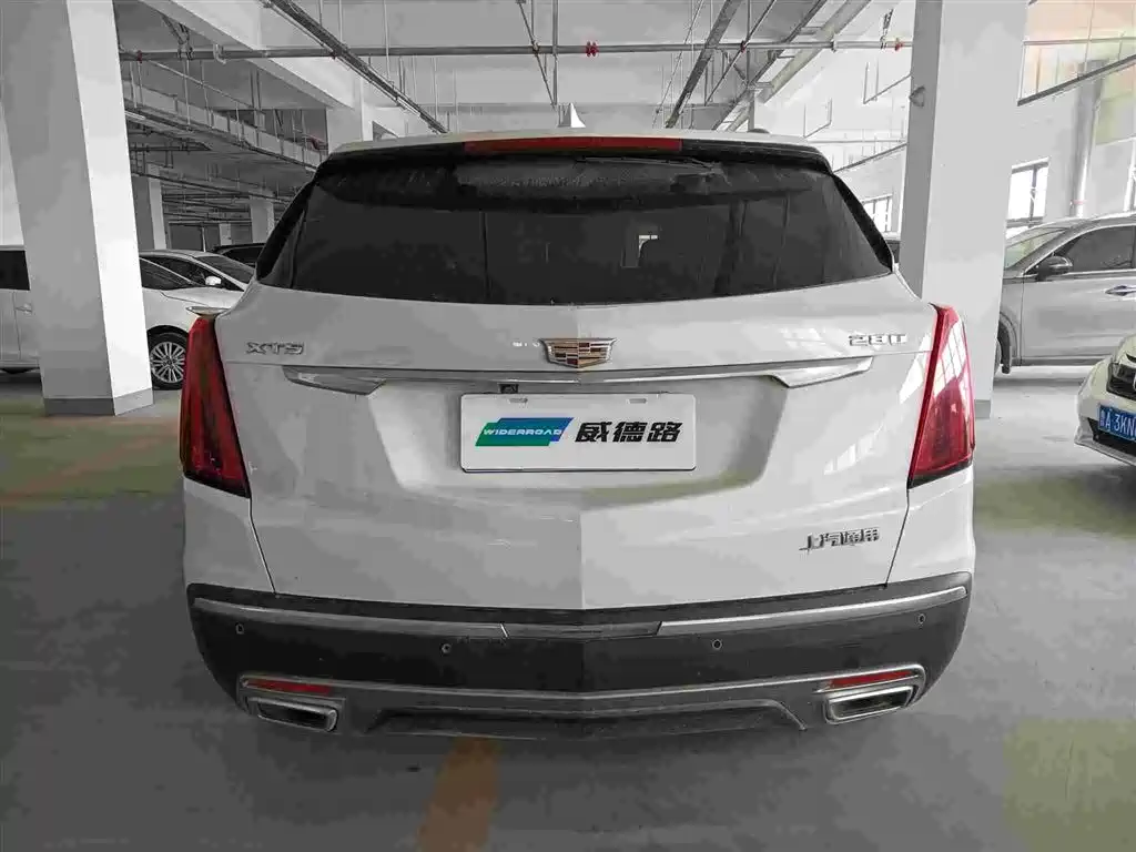 Cadillac XT5 2021 — фото 5