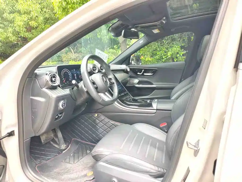 Mercedes-Benz C-Class 2023 — фото 5