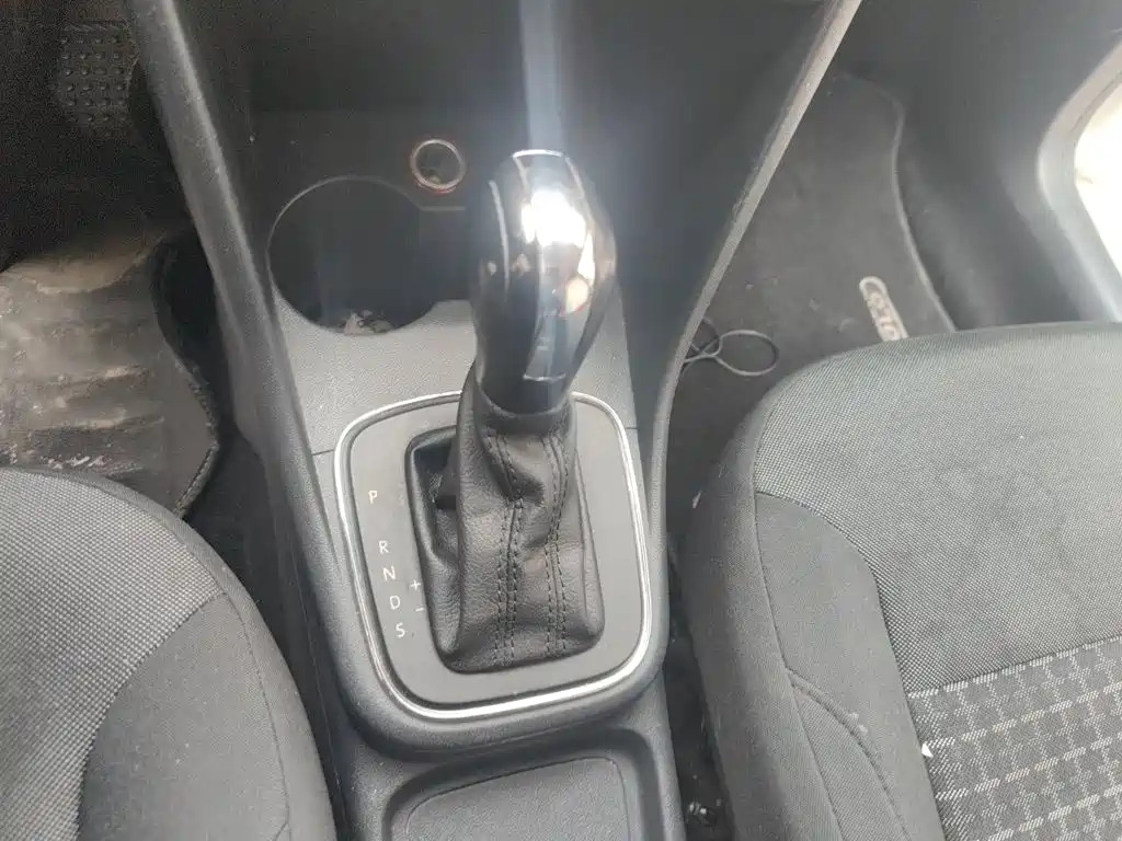 Volkswagen Polo 2016