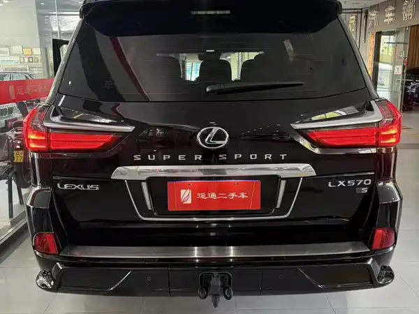 Lexus LX 2019