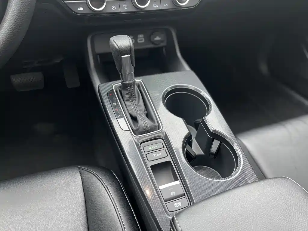 Honda Civic 2025 — фото 18