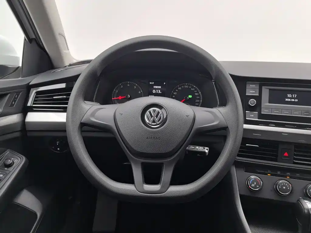 Volkswagen Bora 2019 — фото 11