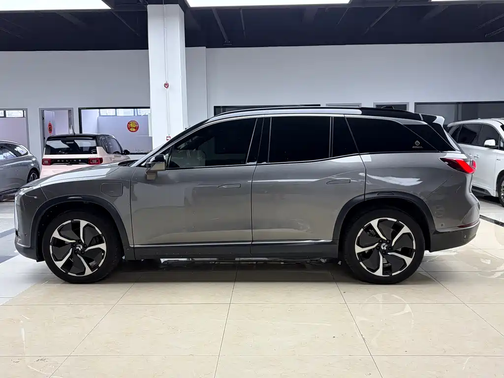 NIO ES8 2020