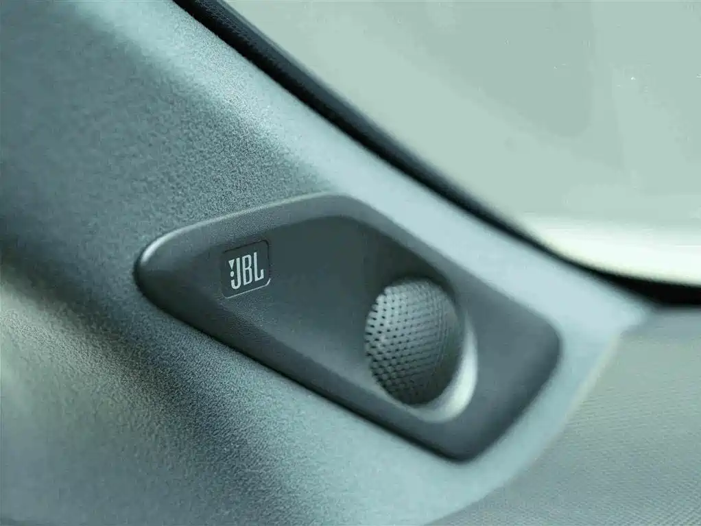 Toyota Vellfire 2025 — фото 16
