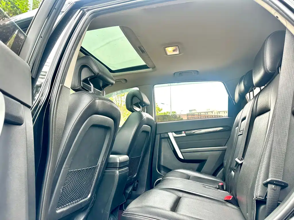 Chevrolet Captiva 2015 — фото 30